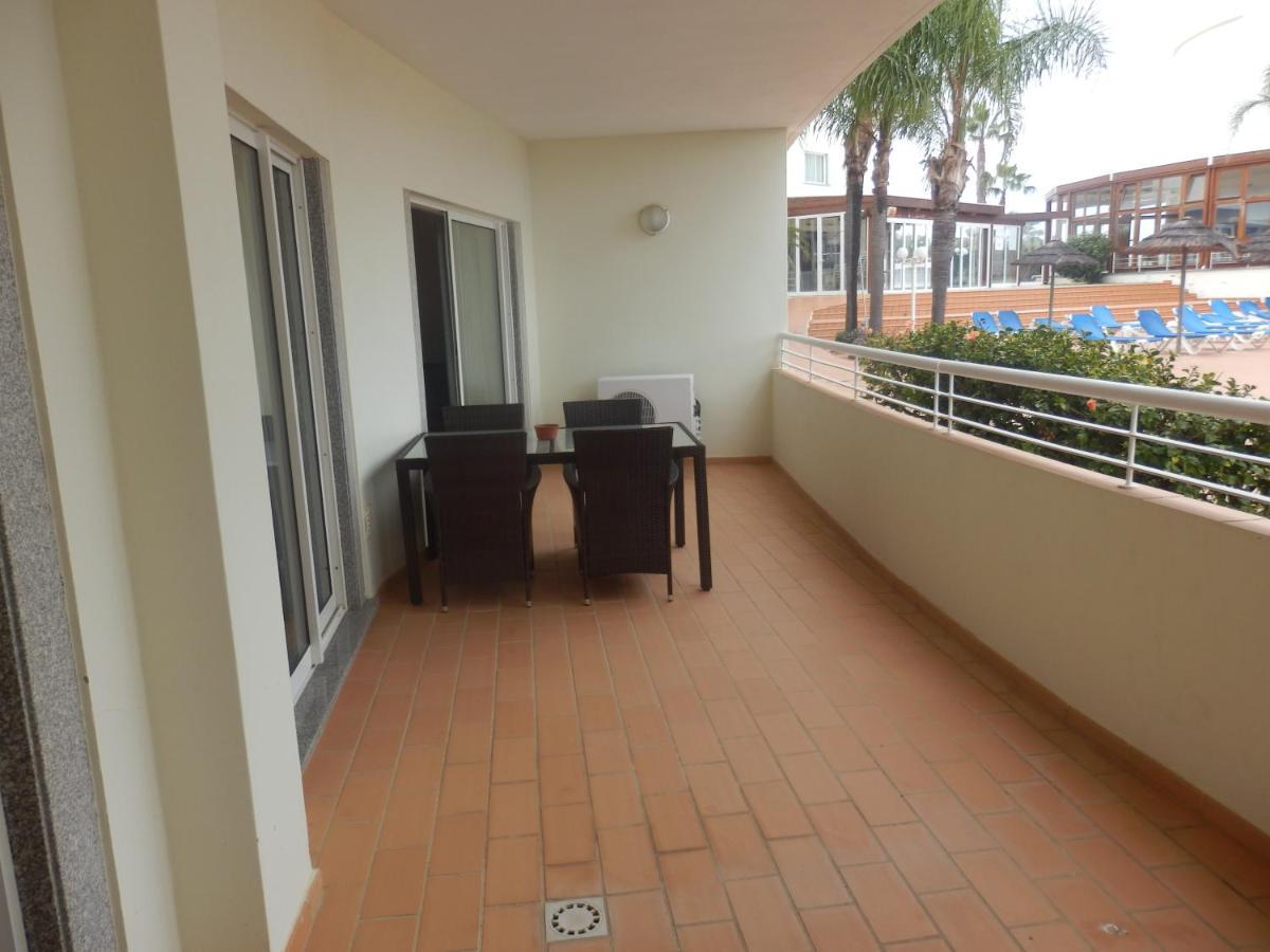 Bel Appartement Au Bord De La Mer De Porto De Mos Lagos Exterior photo